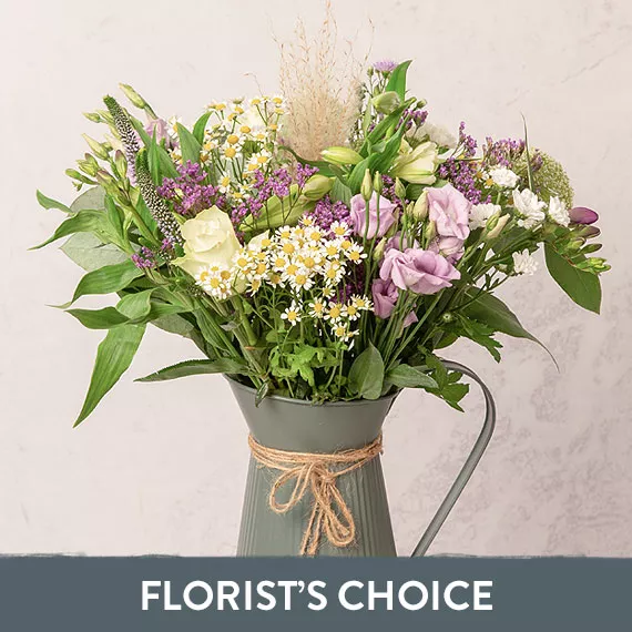 Flowers - Florist's Choice Grande, £38.75 - Make a statement with our Florist's Choice Grande bouquet, a truly exquisite hand-tied arrangement of fresh, contemporary blooms.