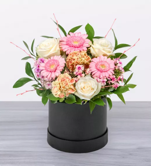 flowers - Pretty Pastels, £54.99 - This mini flower hatbox is nothing short of impressive.
