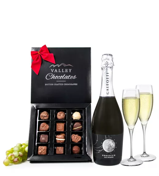 Gifts - Prosecco Celebration, £49.00 - A beautiful gift for a special occasion, our Prosecco Celebration set features a delightful bottle of premium Italian Prosecco.