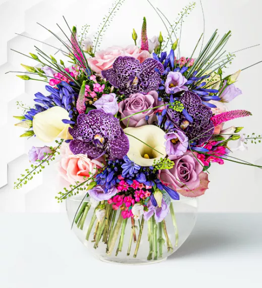 flowers - The Atlas - Castle Howard Flowers - Flower Delivery - Send Flowers - Flowers By Post - Next Day Flowers, £84.99 - We are proud to support one of Britain's most recognisable and treasured heritage sites, Castle Howard.