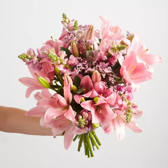 Flowers - 6 Months Gift Subscription - Monthly, £156.00 - A thoughtful subscription that delivers a fresh, beautiful bouquet every month for half a year.