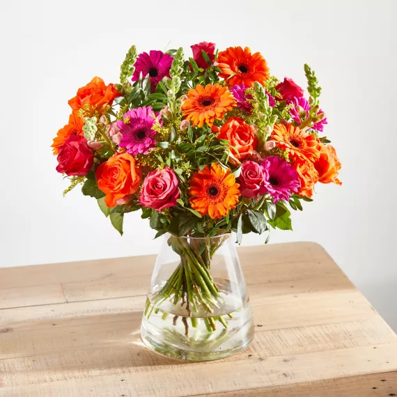 flowers - The Jaan, £50.00 - A stunning bouquet featuring rich, vibrant tones for a touch of drama and elegance.